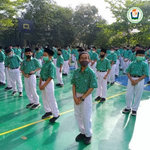 BARIS BERBARIS SMP ISLAM TERPADU THARIQ BIN ZIYAD
